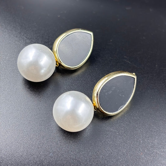 Elegant Teardrop Pearl Drop Earrings Alloy Drops & Danglers