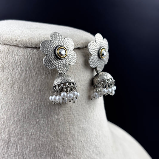Flower Top with Silver Replica Jhumka Earring