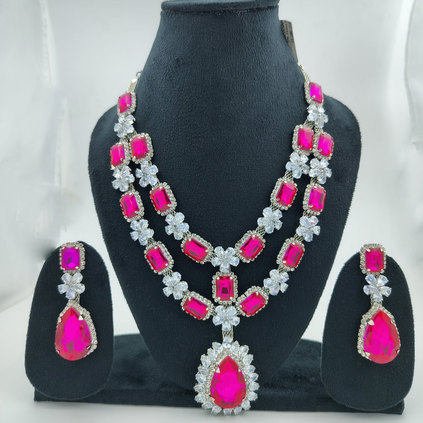 Elegant Pink Crystal Necklace Set – Luxury Bridal Jewelry