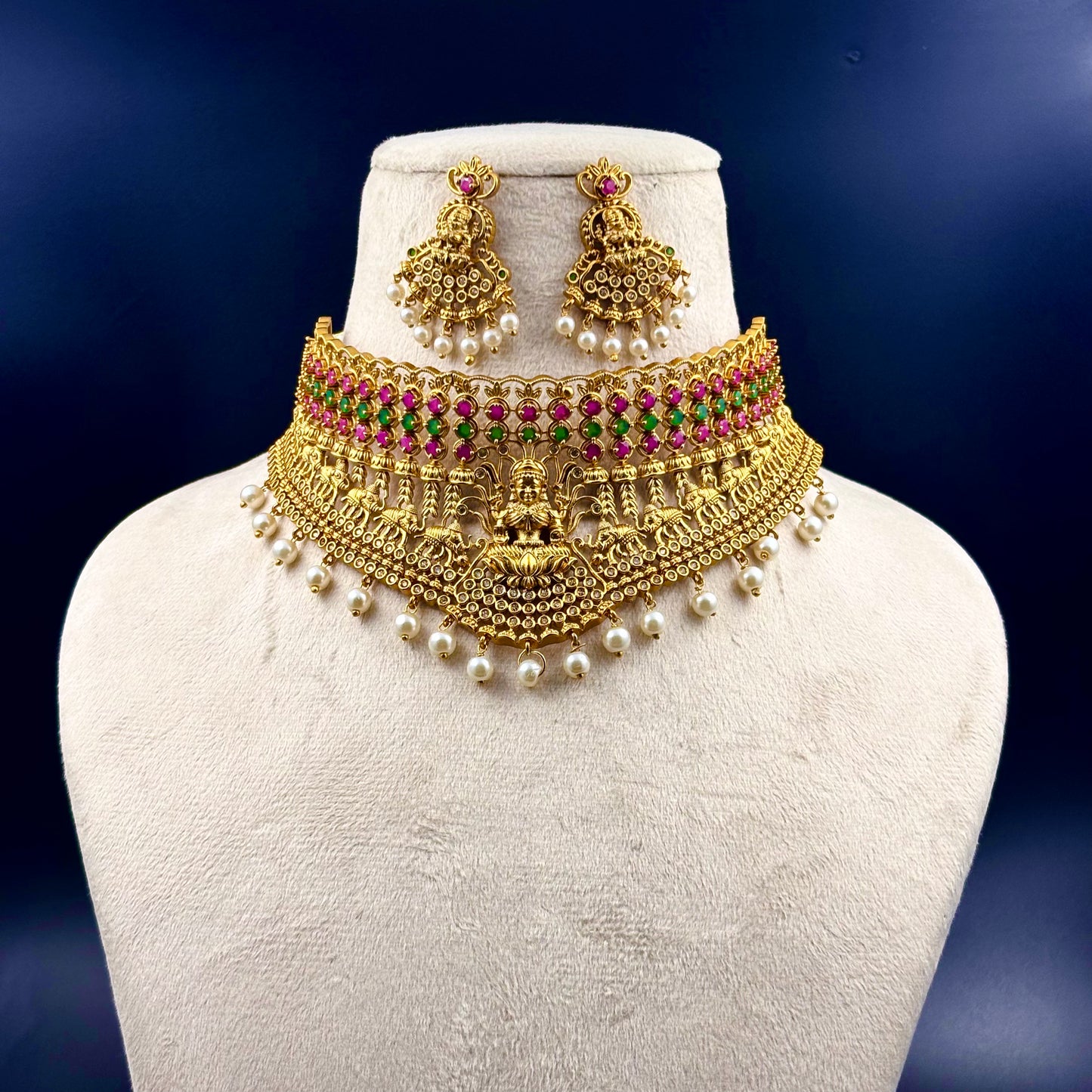 Traditional Gold-Plated Choker Necklace Set with Pearl Drops