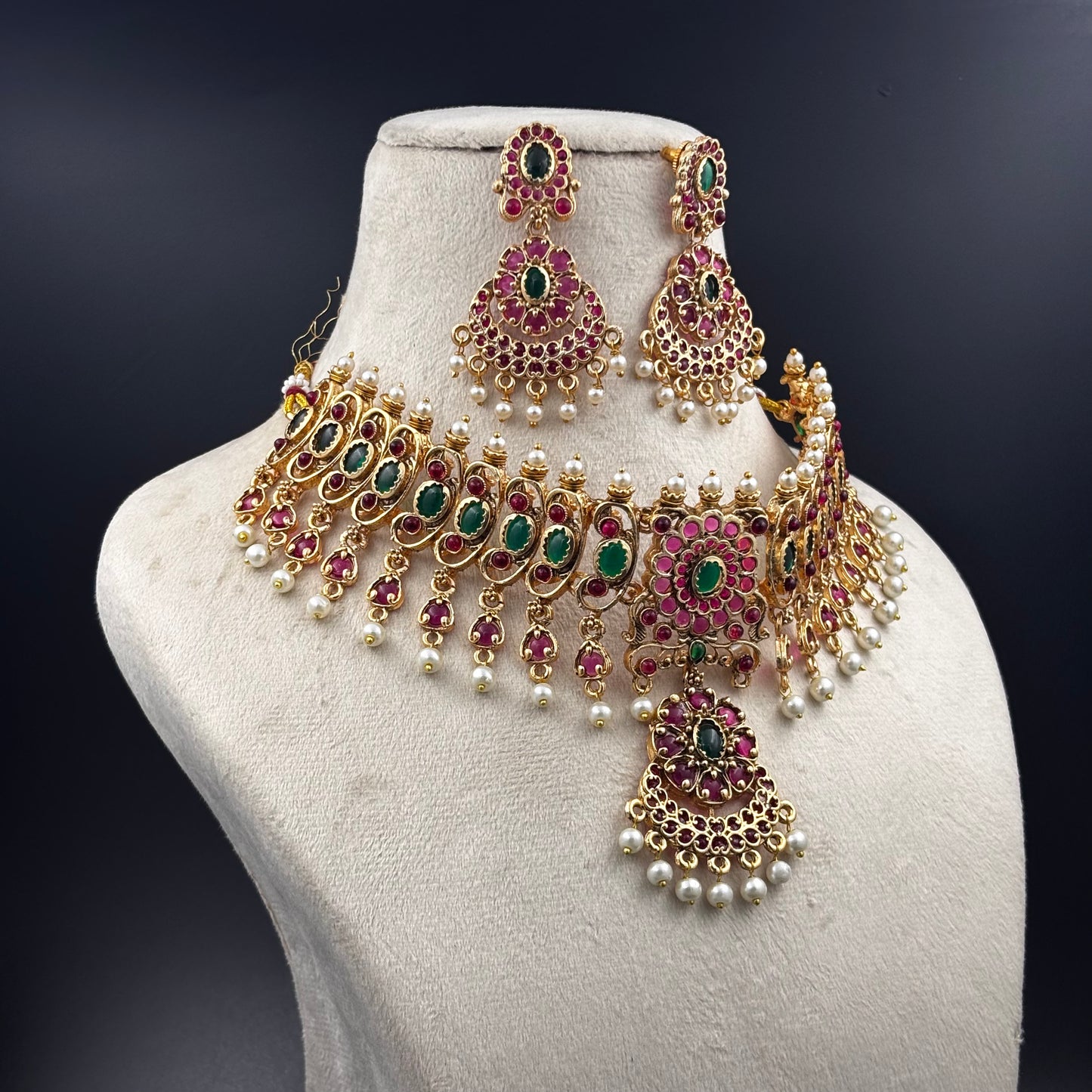 Traditional Indian Bridal Jewellery Set, Gold-Plated Choker Necklace with Pearl Drops, Ruby and Emerald Stones, Chandelier Earrings