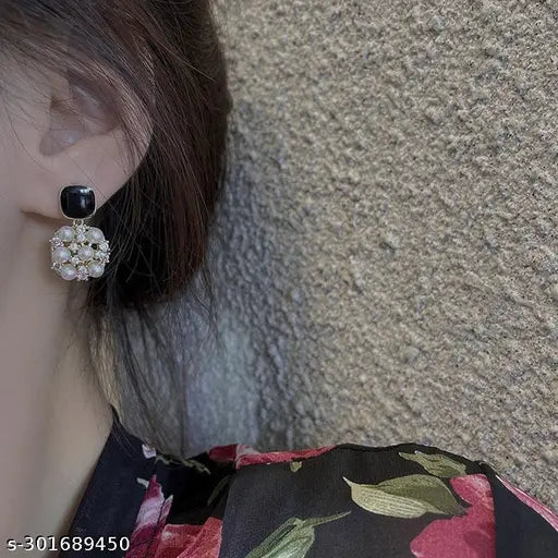 Korean Fashion S925 Silver Needle Black Square Pearl Earrings for Women Hollowed Out Temperament Design Earring Jewelry Gifts