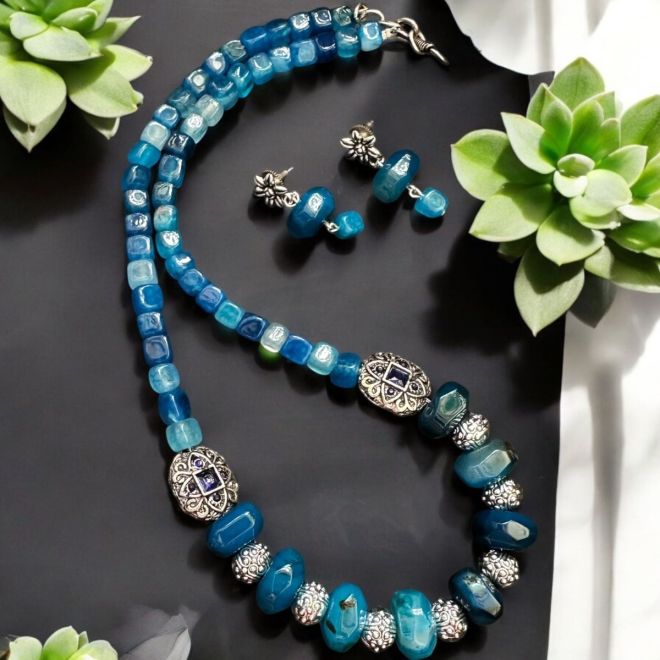 Square agates and onyx beads Necklace With Victorian spacers, Peacock Blue