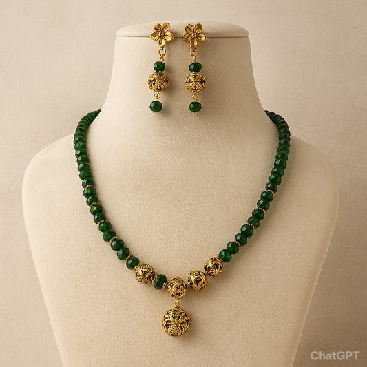 Victorian Necklace With Green Hydro Beads
