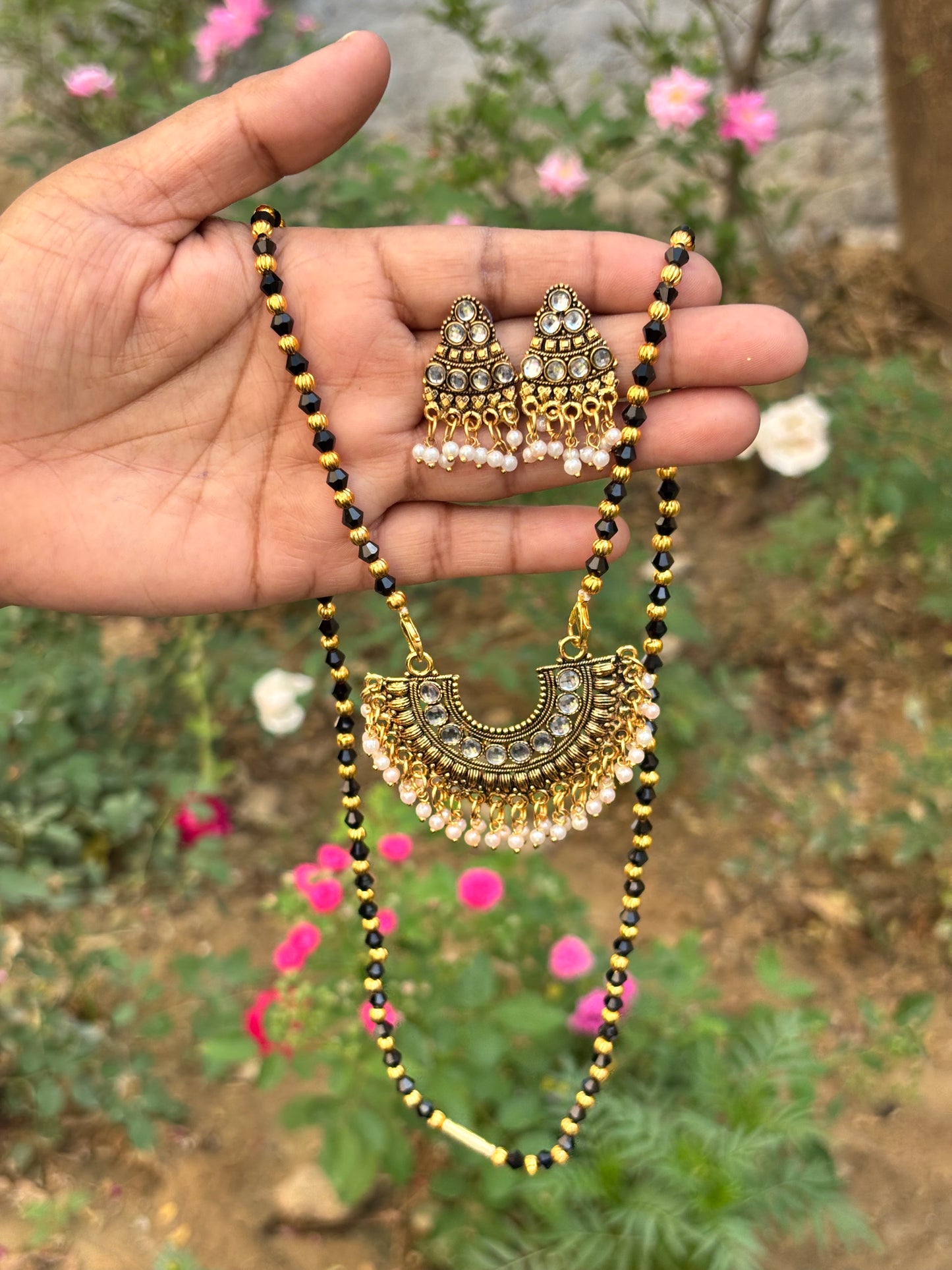 Exquisite Kundan Mangalsutra & Earrings