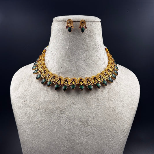 Antique Gold Necklace Set with Green Gemstones