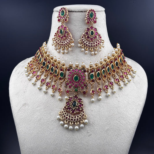 Traditional Indian Bridal Jewellery Set, Gold-Plated Choker Necklace with Pearl Drops, Ruby and Emerald Stones, Chandelier Earrings