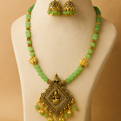 Antique Gold Pendant Necklace Set with Green Beads