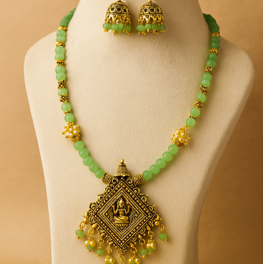 Antique Gold Pendant Necklace Set with Green Beads
