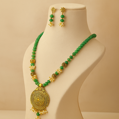 Antique Gold Pendant Necklace Set with Green Beads