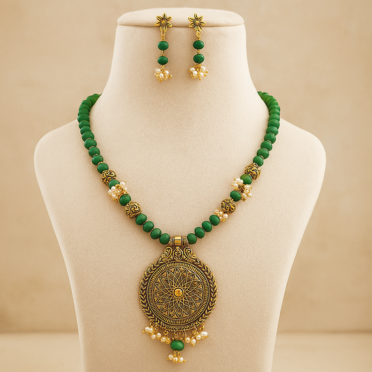 Antique Gold Pendant Necklace Set with Green Beads