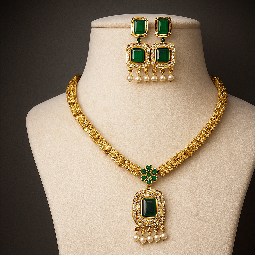 Elegant Gold-Toned Necklace Set With Crystal Pendant